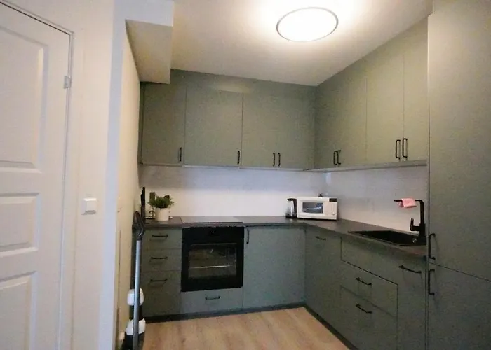 With Two Bedrooms And Parking * 스타방에르